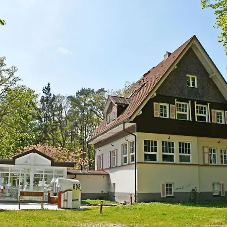 Vila Naturnahes Strandhotel Mit Direkter Ostseelage 3*