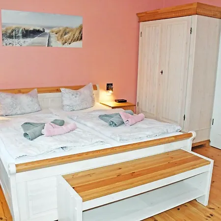 Vila Naturnahes Strandhotel Mit Direkter Ostseelage 3*