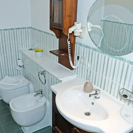 Naturnahes Strandhotel Mit Direkter Ostseelage 3*