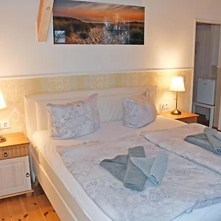 Naturnahes Strandhotel Mit Direkter Ostseelage 3*