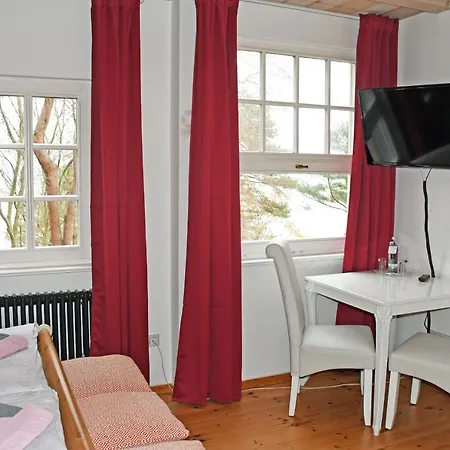Naturnahes Strandhotel Mit Direkter Ostseelage